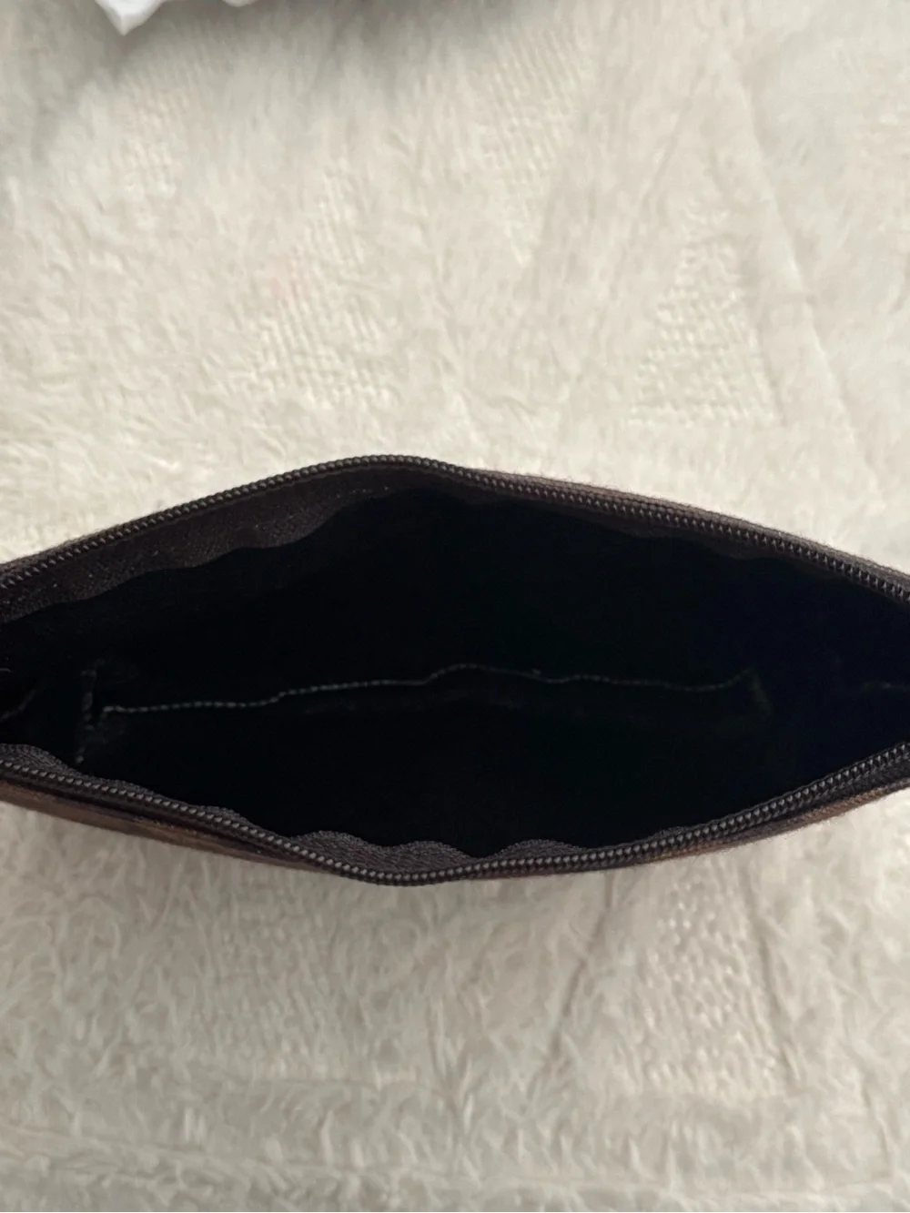 🤎Brown checkered cosmetic makeup bag (PRICE DROP)